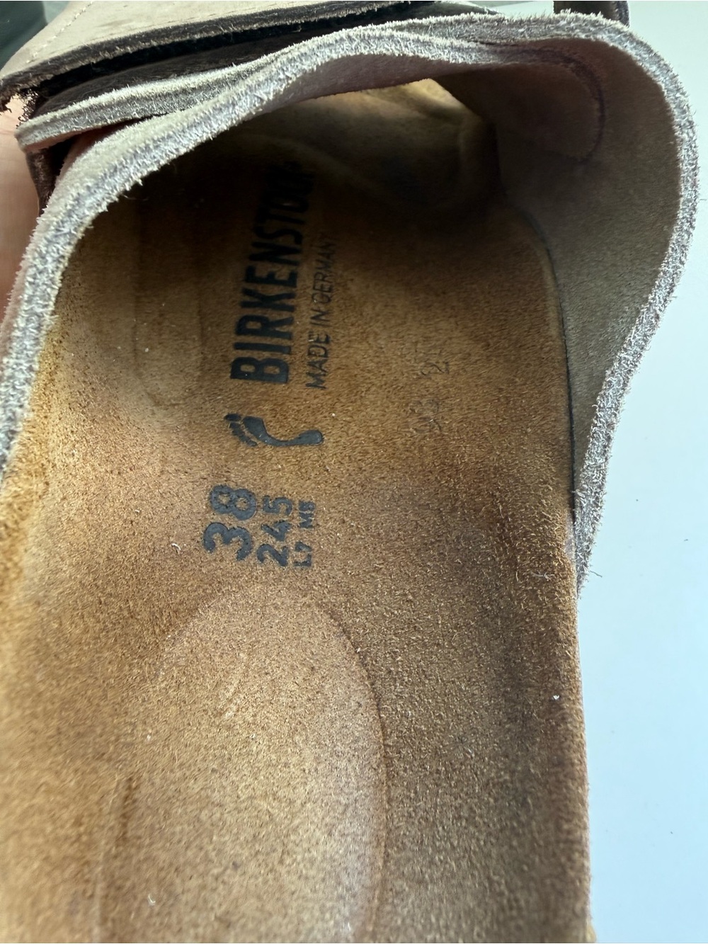 Birkenstock Kyoto Women size 7 Suede Crossover Sandals in Beige - Picture 3 of 5